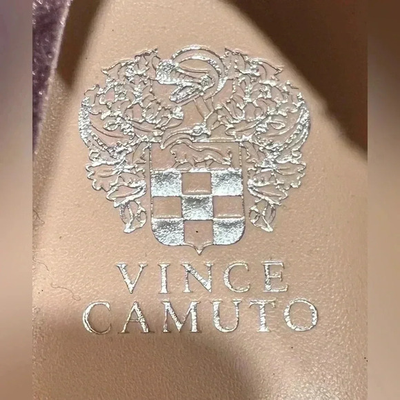 Vince Camuto | Brandia ladies slip on fashion sneakers. Size: 7.5W - Picture 11 of 14